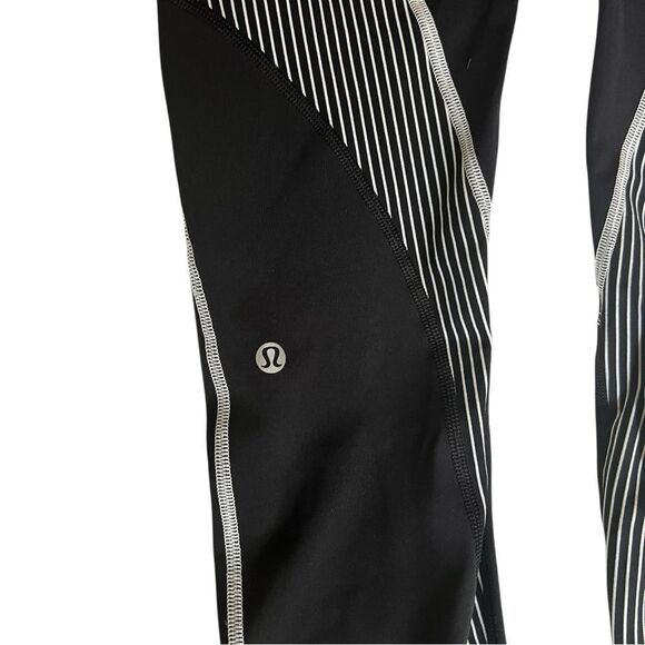 Lululemon Channel Your Energy High Rise Tight Leggings Black and White Size 4 - Picture 11 of 15